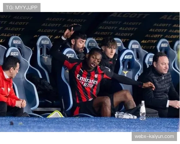 AC米兰与莱奥续约谈判陷入停滞，球员欧冠表现成焦点